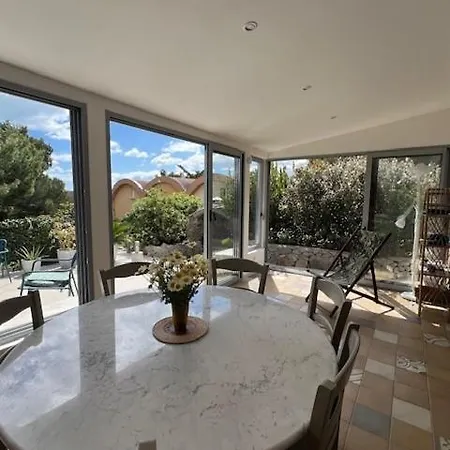 De Charme Avec Piscine Privée Au Sel *