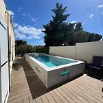 빌라 De Charme Avec Piscine Privee Au Sel *